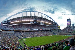 APP下载 LY Sports-合规话题：跨境赛事转播中的版权与合规风险提示，跨境电商版权问题