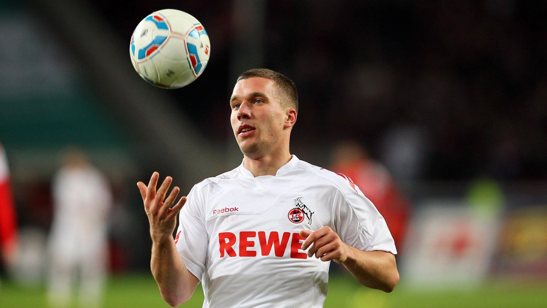 曼联新星闪耀欧冠,谢尔基打入处子球,谢尔曼打得过四号吗